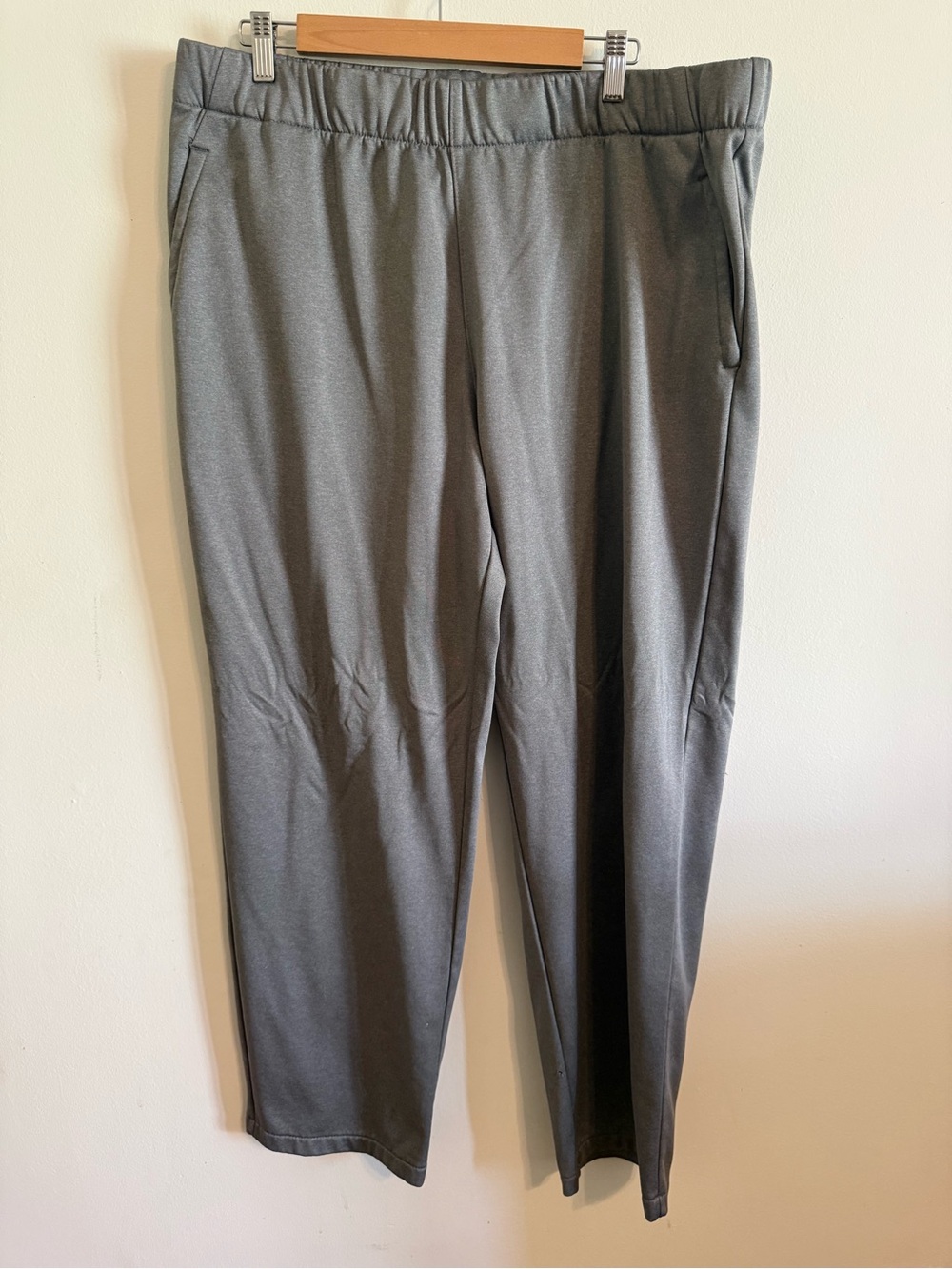 Columbia Men's Charcoal Elastic-Waist Joggers